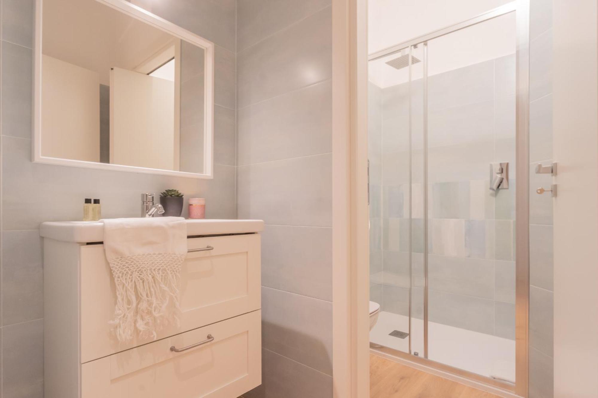 Simar Nearby S G Train Station By Rent Appartement Como