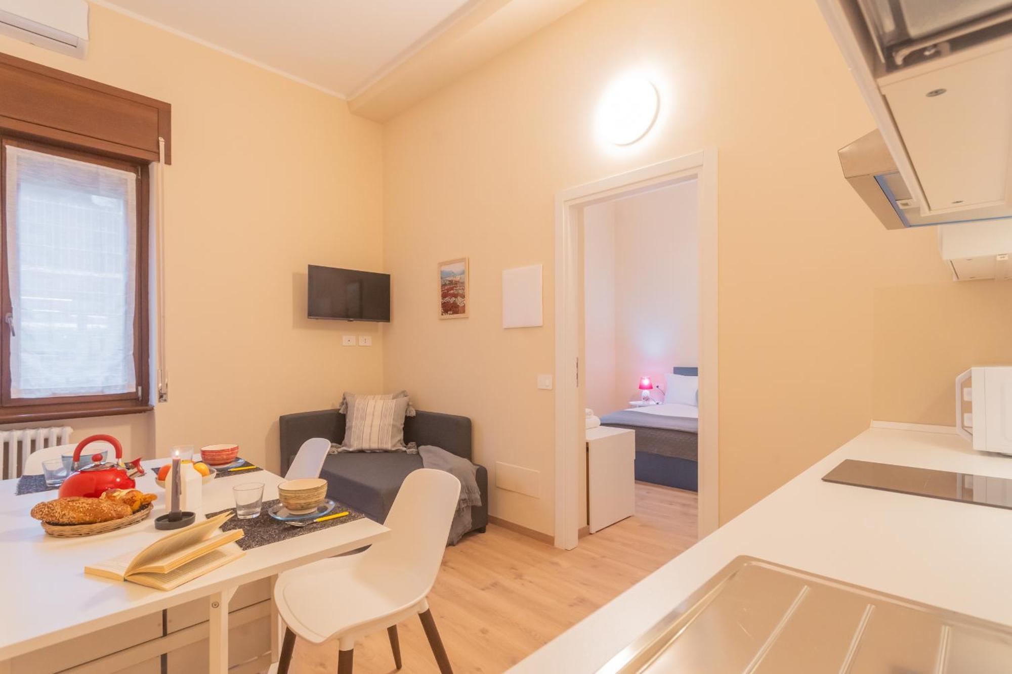 Appartement Simar Nearby S G Train Station By Rent Como