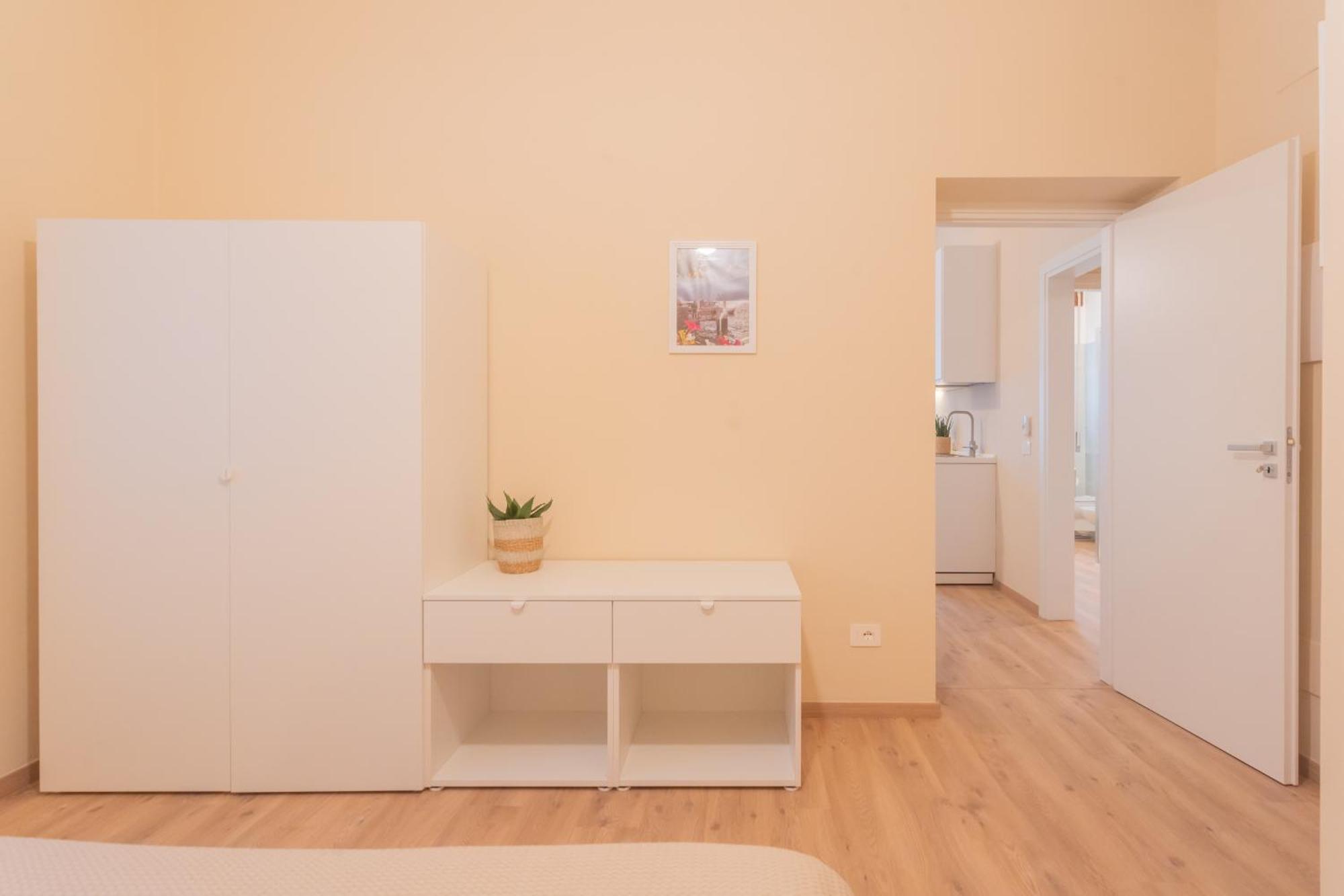 Appartement Simar Nearby S G Train Station By Rent *