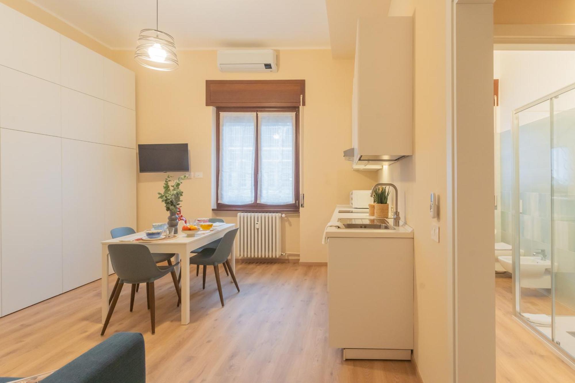 Simar Nearby S G Train Station By Rent Como